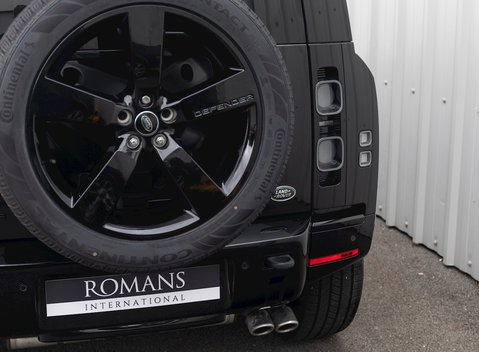 Land Rover Defender V8 22