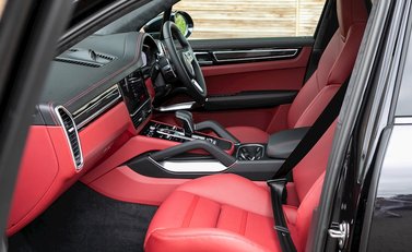 Porsche Cayenne Turbo 17