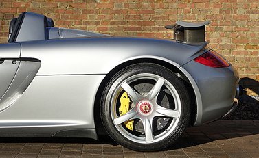 Porsche Carrera GT 4