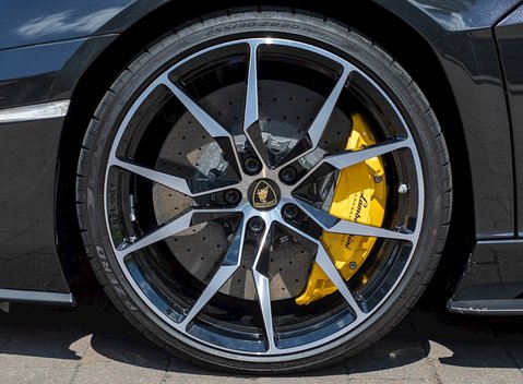 Lamborghini Aventador S LP740-4 15