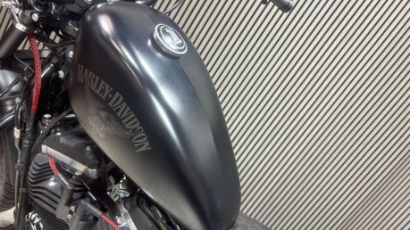 Harley-Davidson Sportster 883 XL883N IRON 2015 20K NEW MOT SERVICED CRUISER BIKE 44