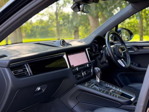 Porsche Macan 3.0 Macan S Semi-Auto 4WD 5dr 21