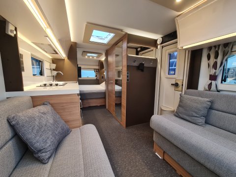 Adria Alpina 613 UC Missouri 10