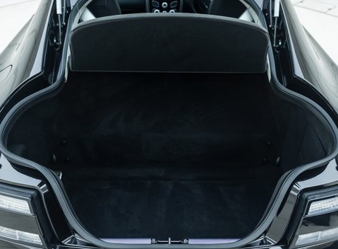 Aston Martin V12 Vantage S Coupe 40