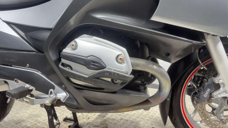 BMW R 1200 RT 2006 45K NEW MOT COMES SERVICED FULL LUGGAGE TOURER BIKE 34