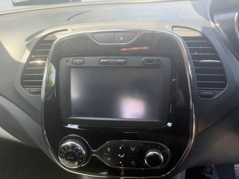 Renault Captur 0.9 TCe ENERGY Dynamique Nav SUV 5dr Petrol Manual Euro 6 (s/s) (90 ps) 24