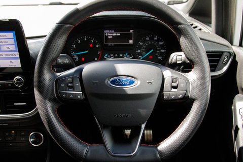 Ford Fiesta ST-LINE 21