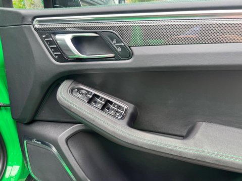 Porsche Macan GTS PDK 24