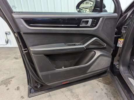 Porsche Cayenne 2.9 Cayenne V6 S Auto 4WD 5dr 55