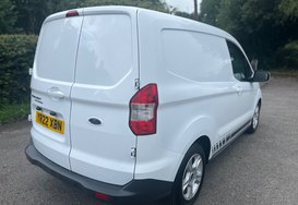 Ford Transit Courier LIMITED L1 EURO 6 VAN 7