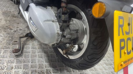 Piaggio Vespa Primavera 2017 22K GOOD RUNNING PROJECT SCOOTER 125CC LEARNER BIKE 20