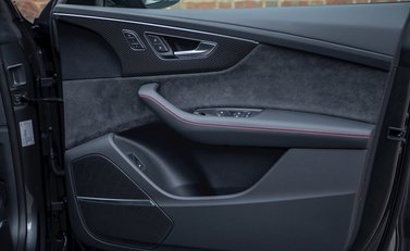 Audi RS Q8 Vorsprung 22