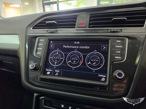 Volkswagen Tiguan 2.0 TDI BlueMotion Tech SE Navigation 4Motion Euro 6 (s/s) 5dr 73