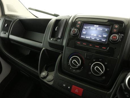 Citroen Relay 2.2 BlueHDi L4H2 Van 140ps Enterprise Pro 8