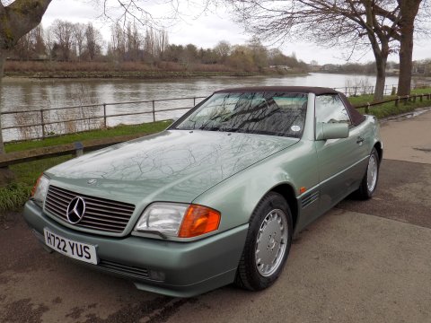 Mercedes-Benz SL Series 500SL-32 8