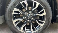 Mitsubishi Outlander 2.0h 12kWh 5h SUV 5dr Petrol Plug-in Hybrid CVT 4WD Euro 6 (s/s) (200 ps) 8