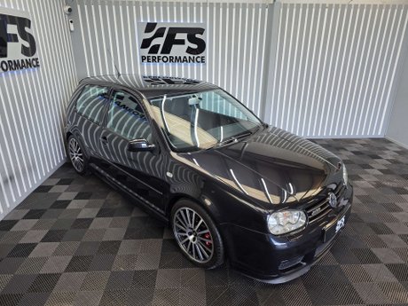 Volkswagen Golf 3.2 R32 Hatchback 3dr Petrol Manual (276 g/km, 240 bhp) 14
