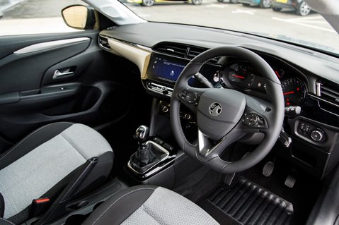 Vauxhall Corsa DESIGN 3