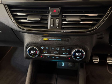 Ford Focus 1.0 Focus ST-Line X 5dr 26