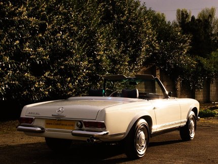 Mercedes-Benz W113 230SL 21