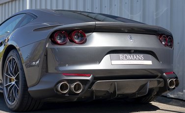 Ferrari 812 Superfast 21