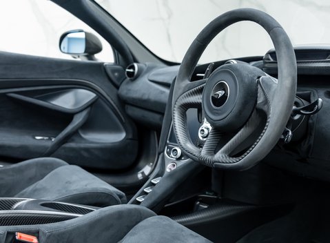 McLaren 765LT Spider 15