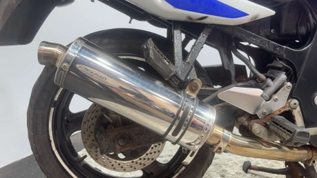 Suzuki GS500 2004 61K RUNNING PROJECT BIKE SPARES OR REPAIR 500CC A2 24