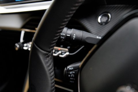 Peugeot 208 PURETECH ALLURE PREMIUM PLUS S/S 16