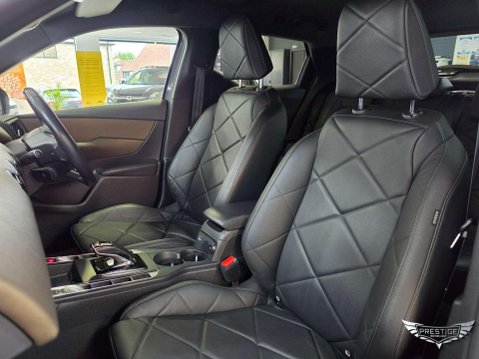 DS DS 3 E-TENSE 50kWh Prestige Crossback Auto 5dr 27
