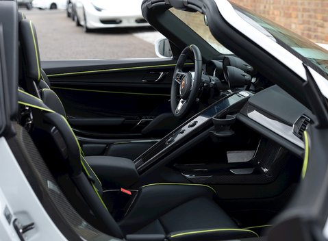 Porsche 918 Spyder 16