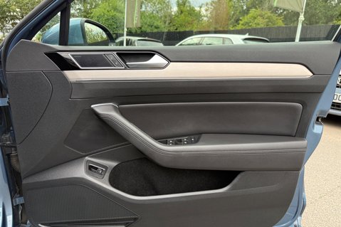 Volkswagen Passat GT TDI BMT ESTATE -£20 ROAD TAX - PAN ROOF -APPLE CARPLAY -DEMO+1 OWNER 37