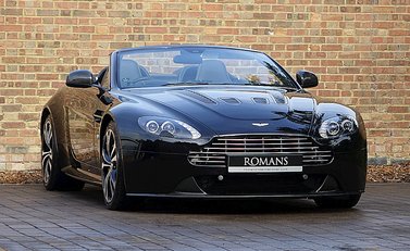 Aston Martin V12 Vantage Roadster 1