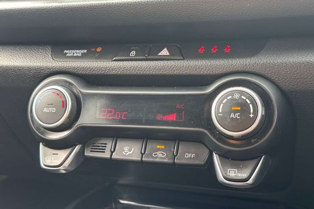 Kia Rio 1.0 T-GDi MHEV 3 Hatchback 5dr Petrol Hybrid DCT Euro 6 (s/s) (118 bhp) 35