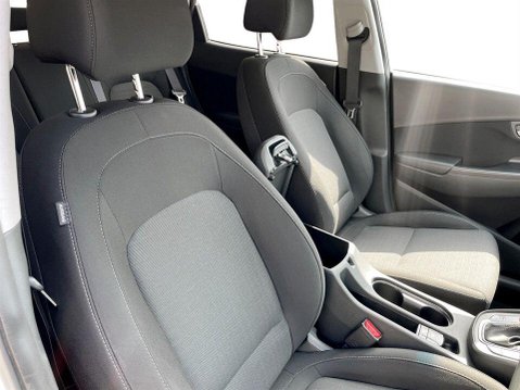 Hyundai KONA 1.6 h-GDi Premium SUV 5dr Petrol Hybrid DCT Euro 6 (s/s) (141 ps) Air Con - 11