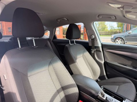 Hyundai i40 1.7 i40 SE Nav CRDi Blue Drive Semi-Auto 4dr 18