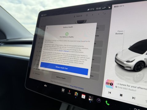 Tesla Model Y (Dual Motor) Long Range SUV 5dr Electric Auto 4WDE (384 bhp) 43
