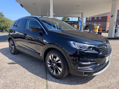 Vauxhall Grandland X SRI NAV 6