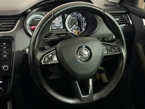 Skoda Octavia SE L 2.0 TDI 4X4 MANUAL 14