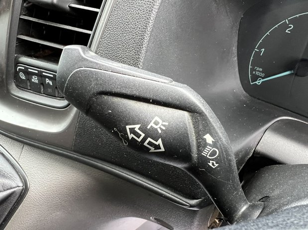 Ford Transit MWB L2H2 (SOLD) Medium Roof Trend 300 Air Con Sensors EURO 6 NO VAT 44