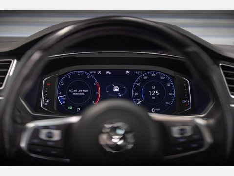Volkswagen Tiguan 1.5 TSI EVO R-Line Tech DSG Euro 6 (s/s) 5dr 50