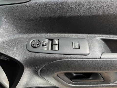 Peugeot Partner BLUEHDI PROFESSIONAL L1 28