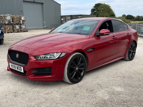 Jaguar XE 2.0 XE R-Sport i Auto 4dr