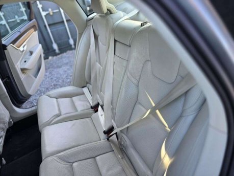 Volvo S90 2.0 D4 Inscription Pro Saloon 4dr Diesel Auto Euro 6 (s/s) (190 ps) 21
