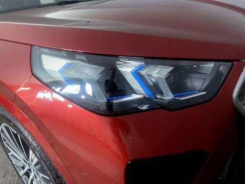 BMW iX2 20 66.5kWh M Sport SUV 5dr Electric Auto eDrive (11kW Charger) (204 ps) 1 O 9