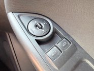 Ford Focus 1.0 ST-LINE NAVIGATION 24