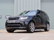 Land Rover Discovery 2023 R-DYNAMIC SE MHEV rear seat conversion deployable side steps  3