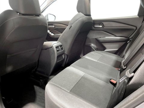 Nissan Qashqai 1.3 DIG-T MHEV N-Connecta SUV 5dr Petrol Hybrid Manual Euro 6 (s/s) (140 ps 21
