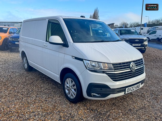 Volkswagen Transporter SWB L1H1 Low Roof Highline T28 Air Con Alloys Sensors EURO 6 4
