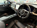 Volvo XC60 2.0 B5 MHEV Plus Black Edition Auto AWD Euro 6 (s/s) 5dr 21