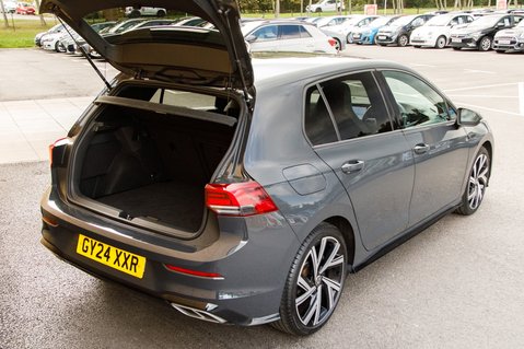Volkswagen Golf R-LINE TSI 38